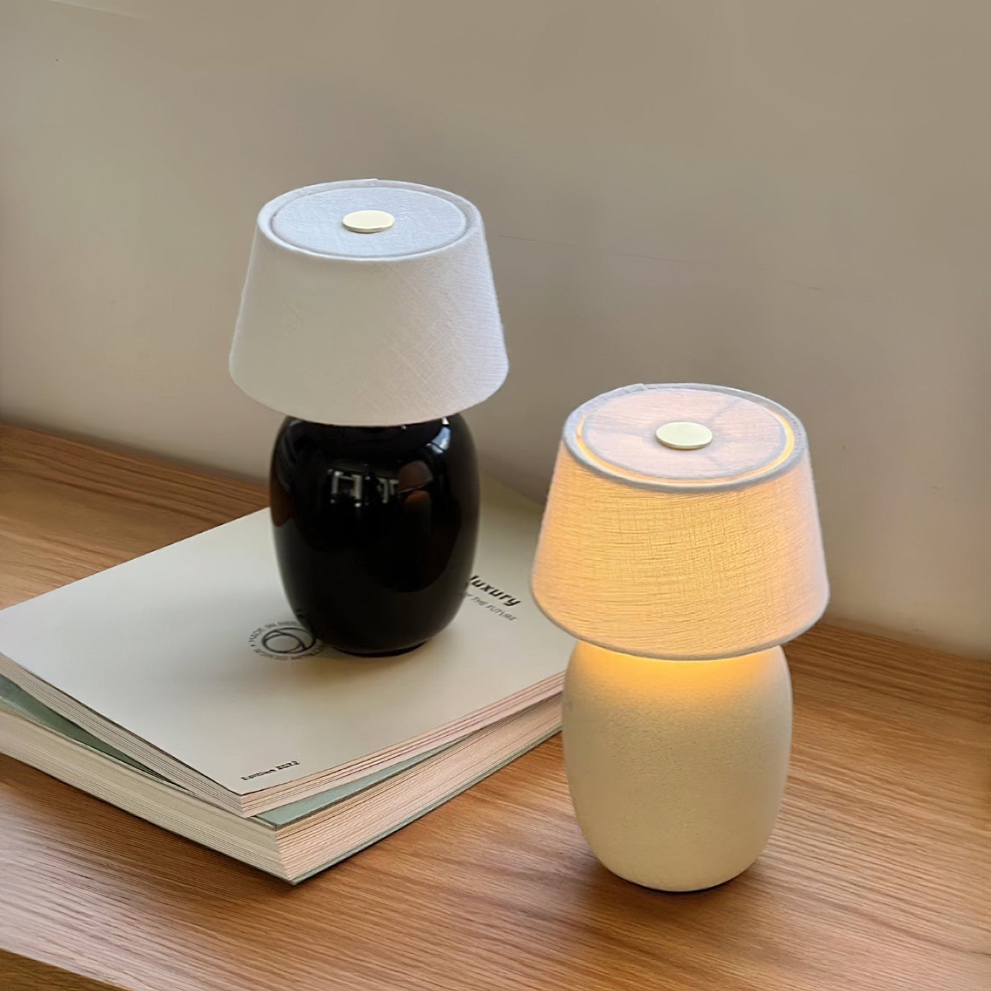 Hikari Petite Table Lamp