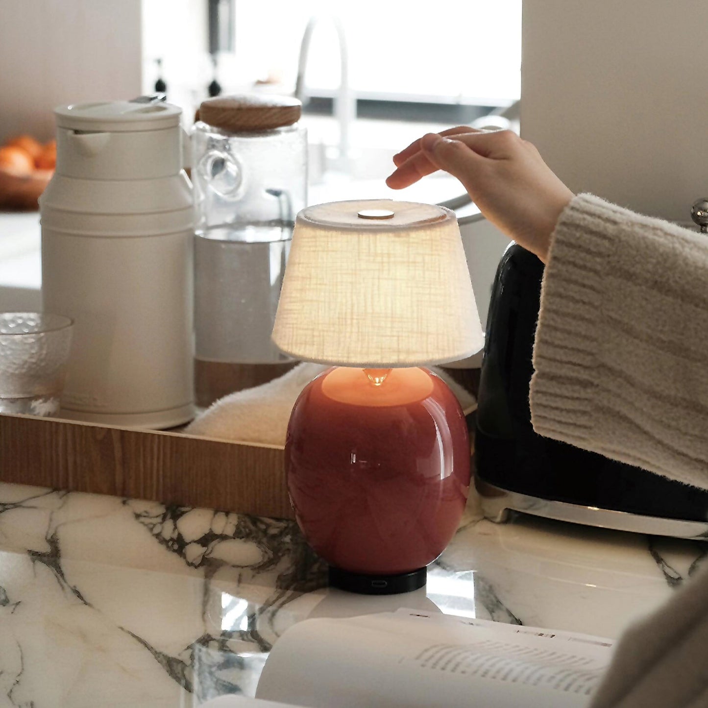 Hikari Petite Table Lamp