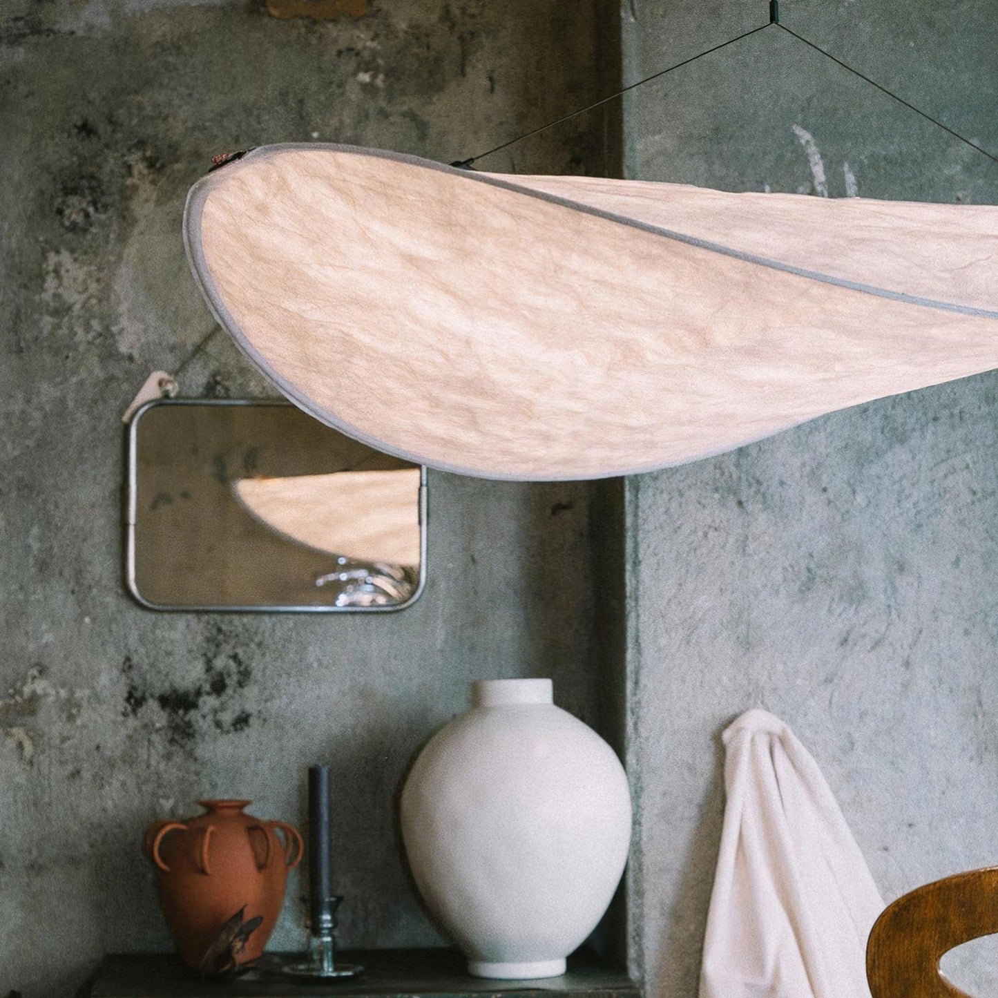Hikari Flow Tyvek Pendant Light