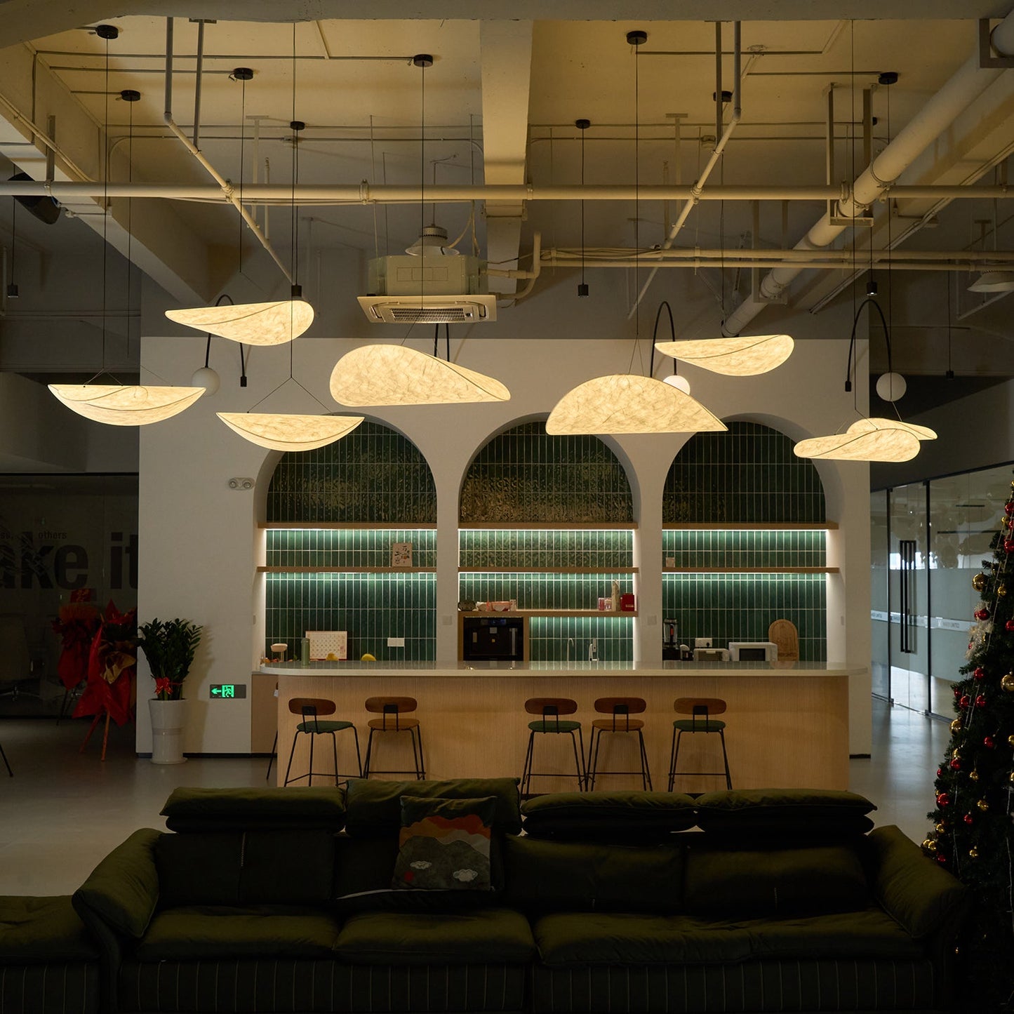 Hikari Flow Tyvek Pendant Light