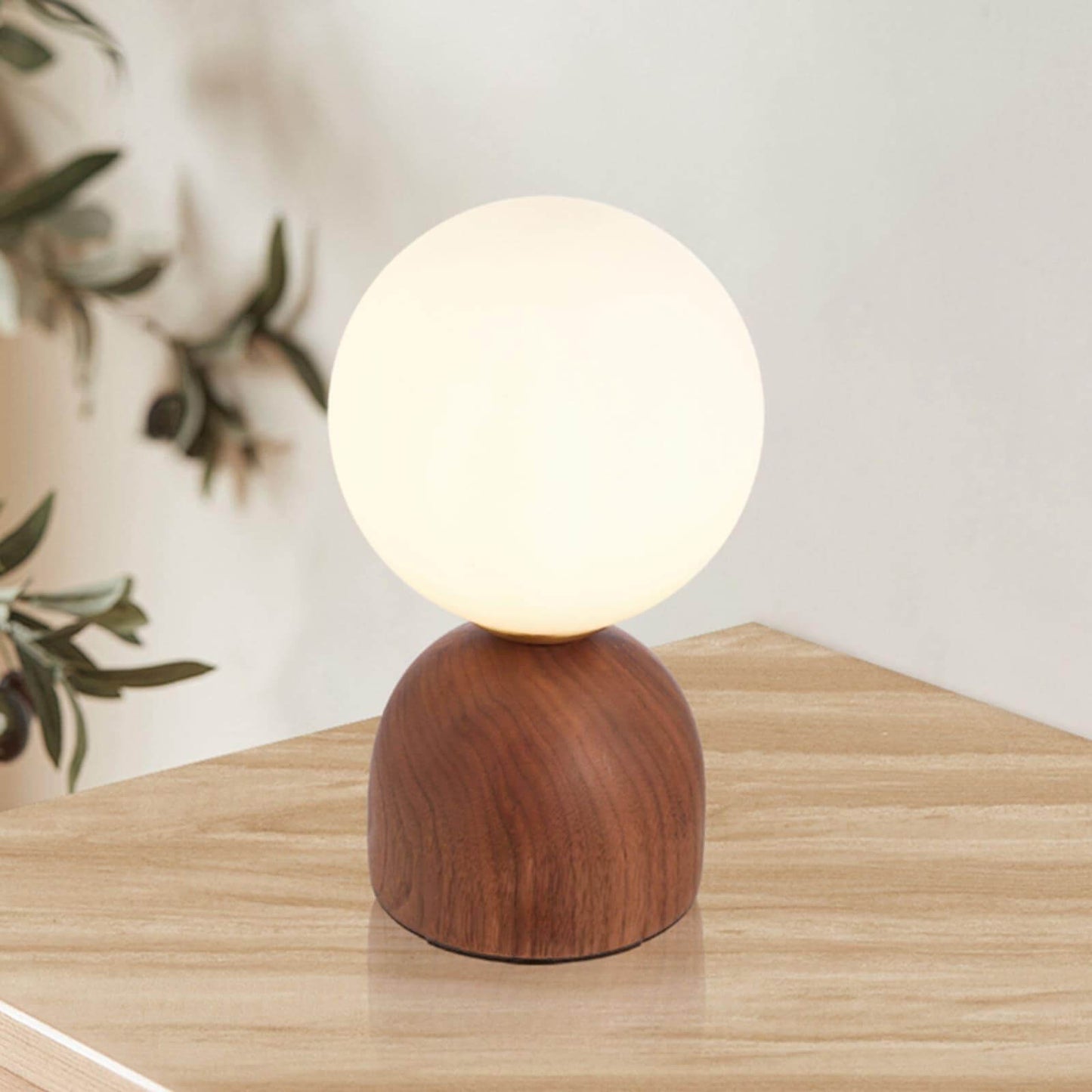 Kairo Wood Spheric Table Lamp