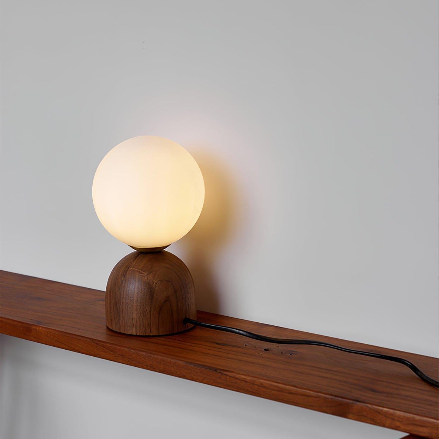 Kairo Wood Spheric Table Lamp