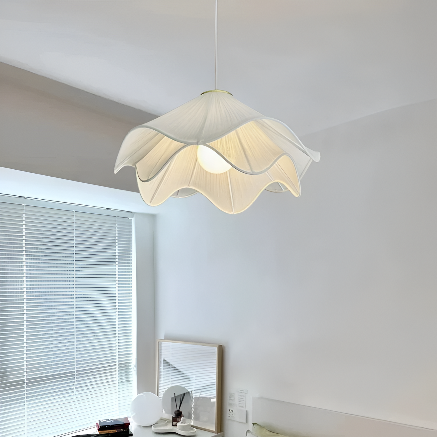 Hikari Lotus Pendant Light