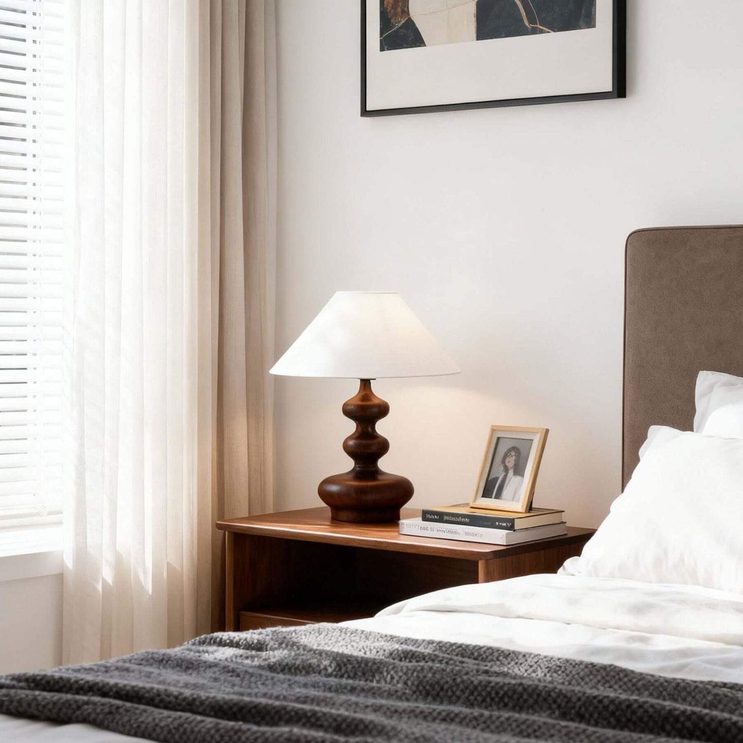 Kairo Sculptural Table Lamp